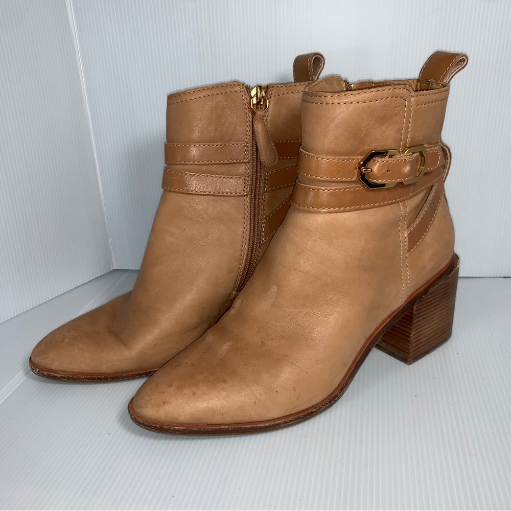 Louise Et Cie Uzma Strapped Pointed Chunky Cottagecore Ankle Bootie Women’s 9